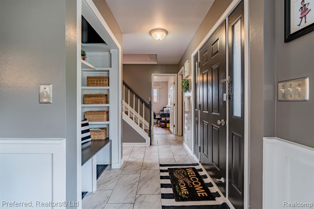 8550 Mannington Road Canton, MI 48187 - Photo 5 of 37
