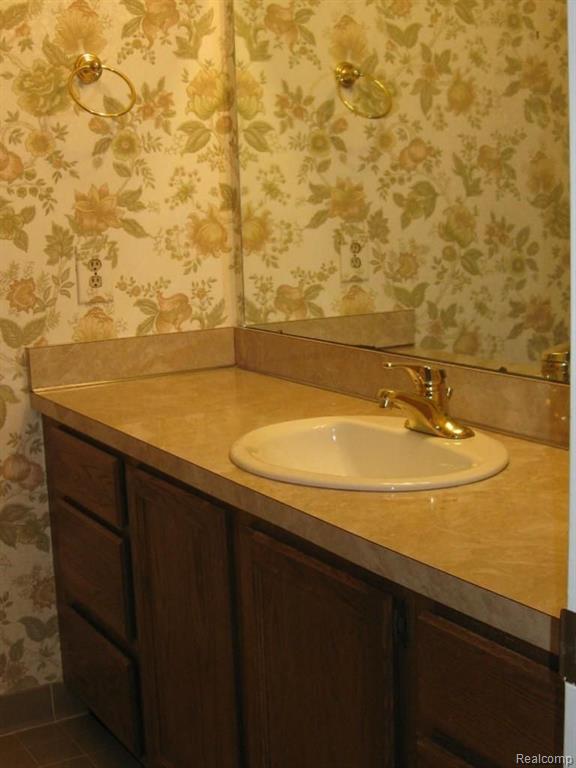519 Tennyson, Unit 23 Rochester Hills, MI 48307 - Photo 16 of 33