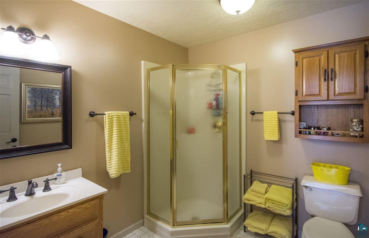 1818 East Shilhon Road Duluth, MN 55804 - Photo 8 of 23