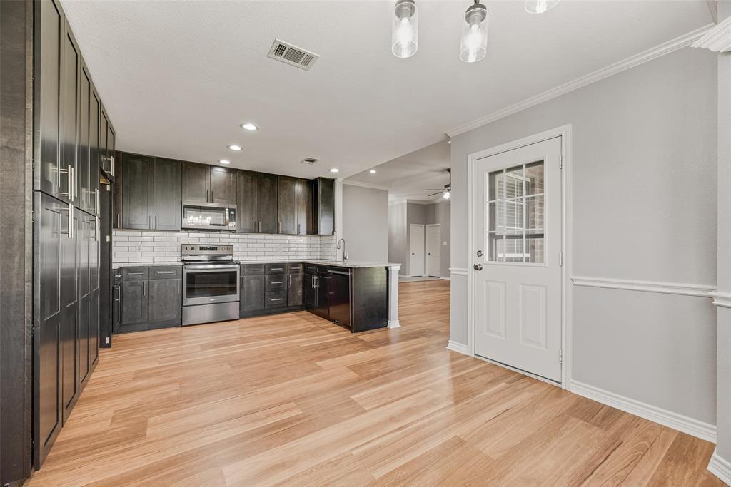 604 Cedar Drive Pilot Point, TX 76258 - Photo 14 of 37