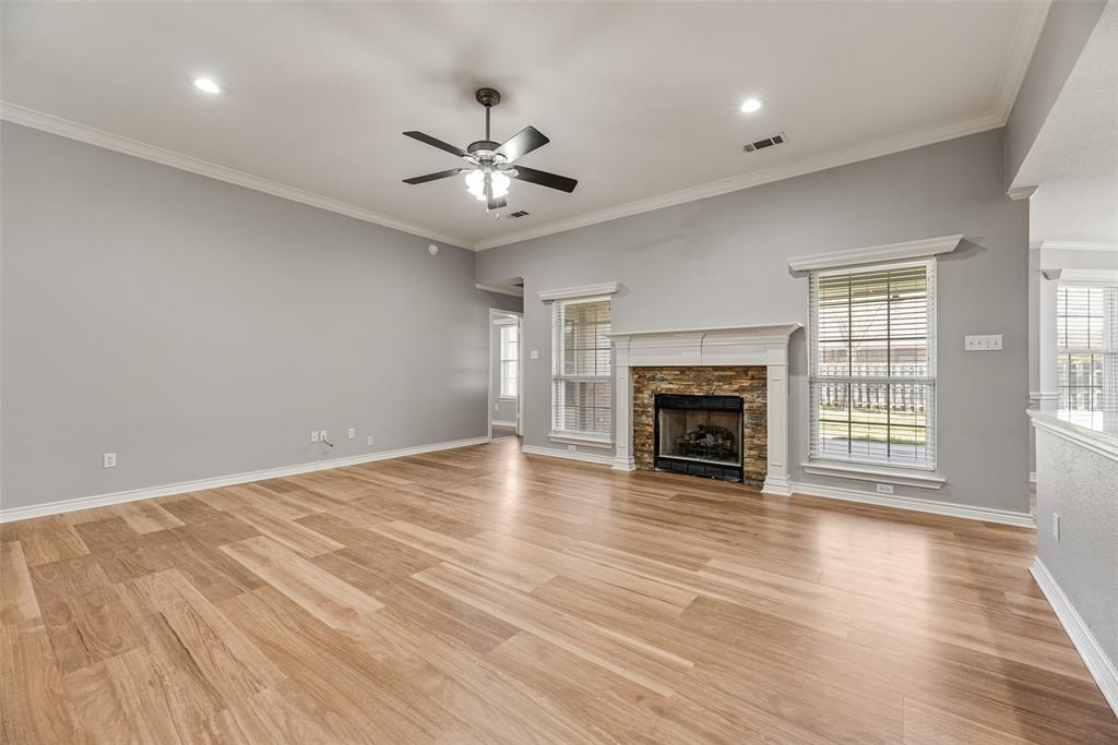 604 Cedar Drive Pilot Point, TX 76258 - Photo 7 of 37