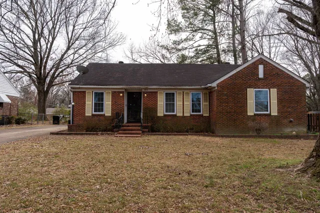 $136,500 | 1873 Grovehaven Drive, Memphis, TN 38116