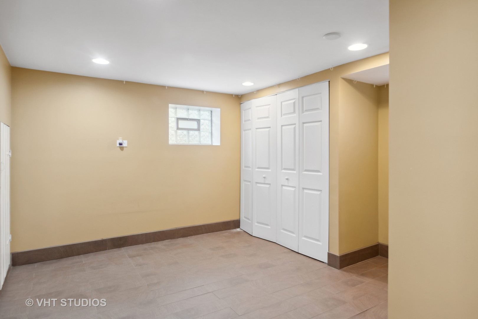 353 East Quincy Street Riverside, IL 60546 - Photo 14 of 21 a view of an empty room