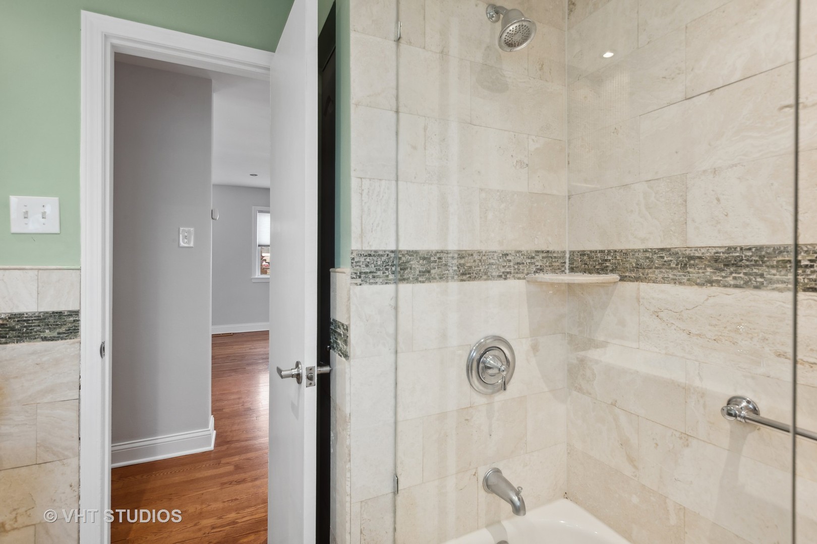 353 East Quincy Street Riverside, IL 60546 - Photo 9 of 21 a bathroom with a shower