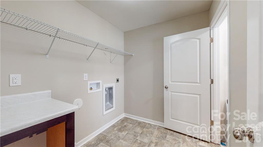 8550 River Ridge Drive Charlotte, NC 28213 - Photo 17 of 25 a view of utility room