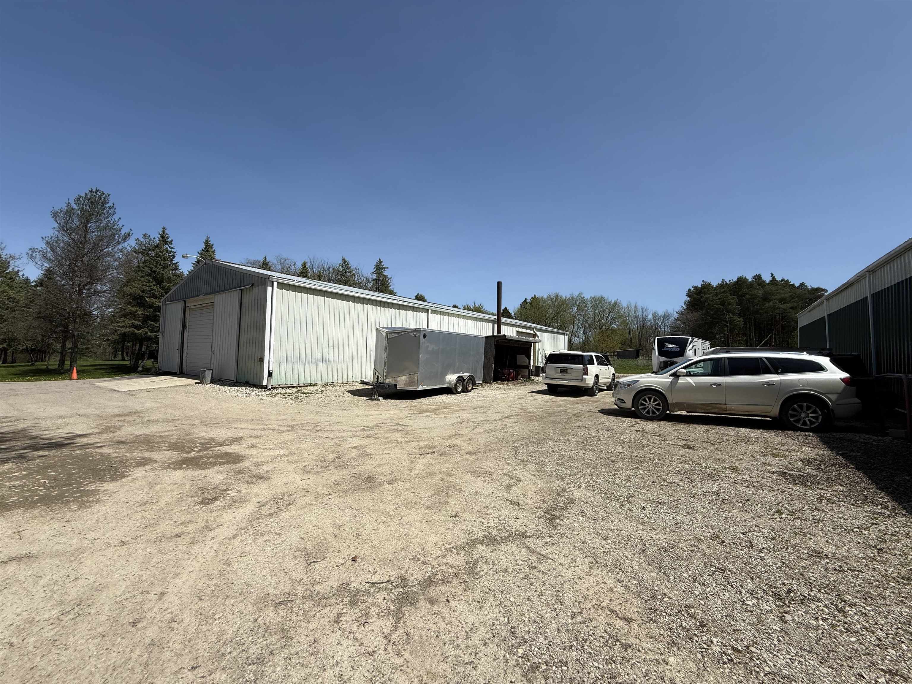 5235 Lahring Road Linden, MI 48451 - Photo 29 of 42