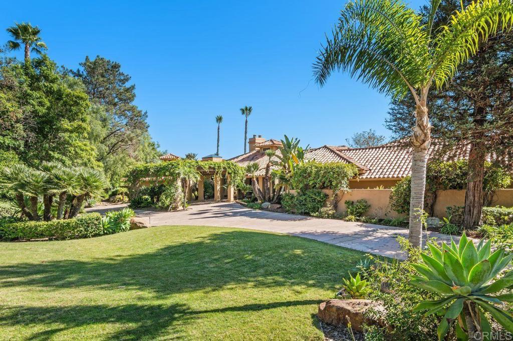 7196 Rancho La Cima Drive Rancho Santa Fe, CA 92067 - Photo 16 of 57