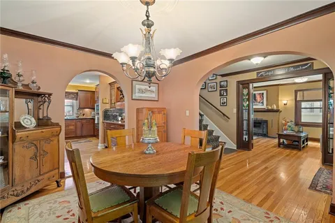 $585,000 | 1008 West 71st Terrace, Kansas City, MO 64114