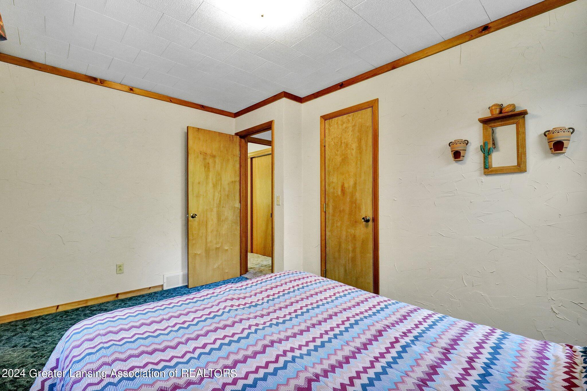 4061 Matthews Road Charlotte, MI 48813 - Photo 20 of 32 24-web-or-mls-Open Ended Media-24