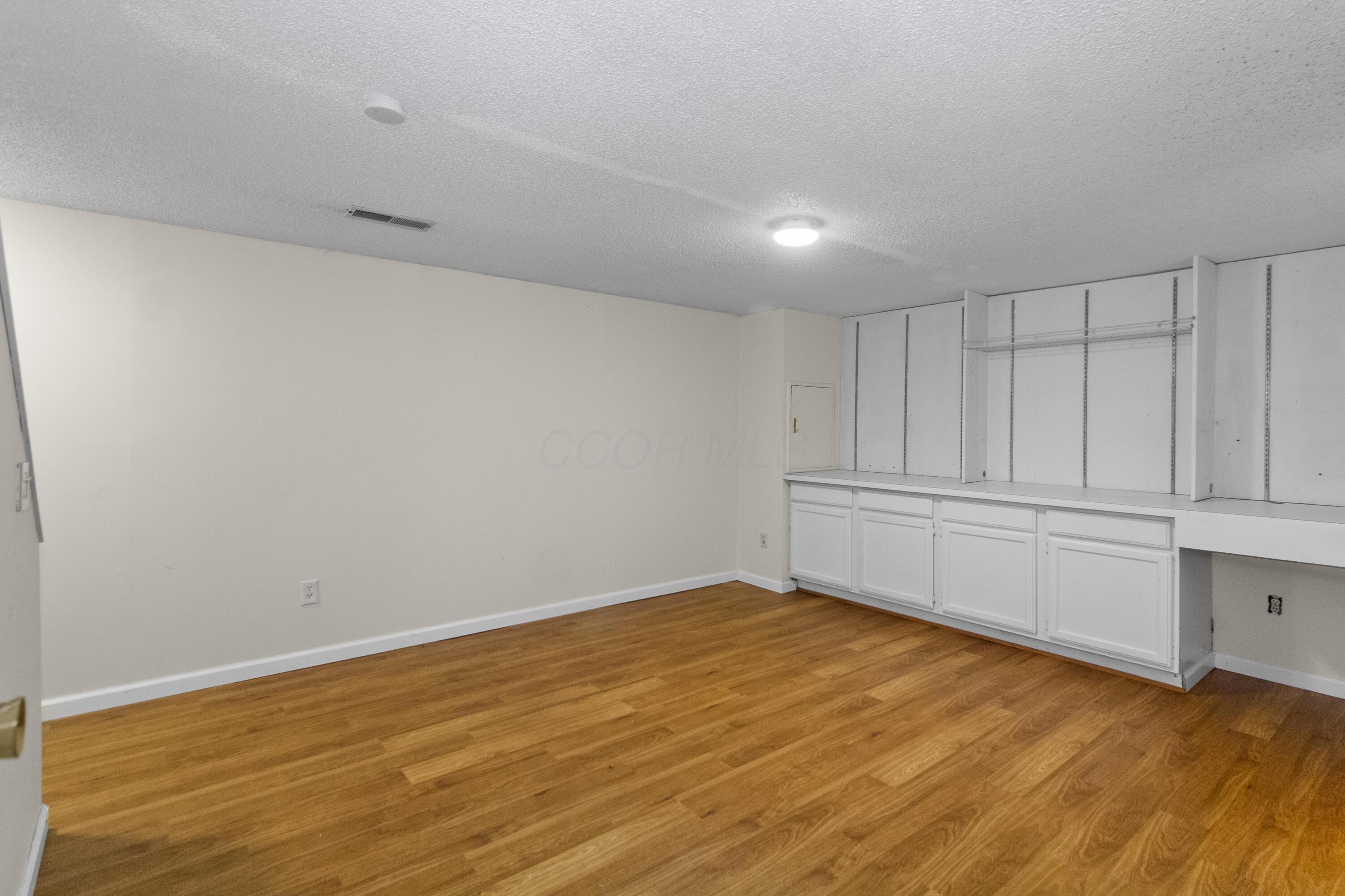 7649 Reedy Drive Columbus, OH 43085 - Photo 19 of 25 7649 Reedy Dr (19)