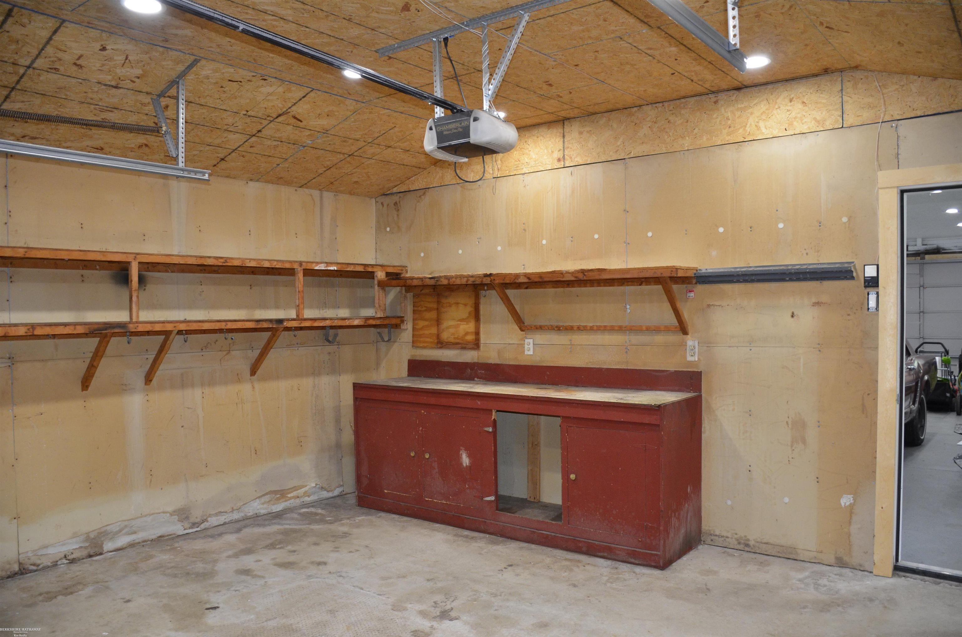 50400 Fairchild Road New Baltimore, MI 48051 - Photo 14 of 36