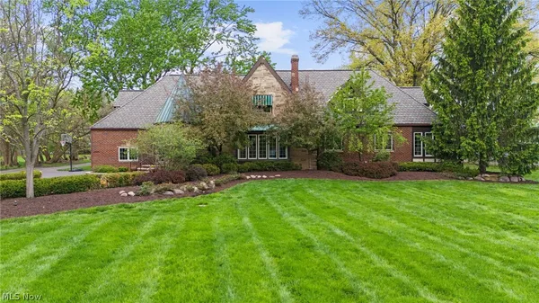 $899,900 | 6736 Big Creek Parkway, Cleveland, OH 44130