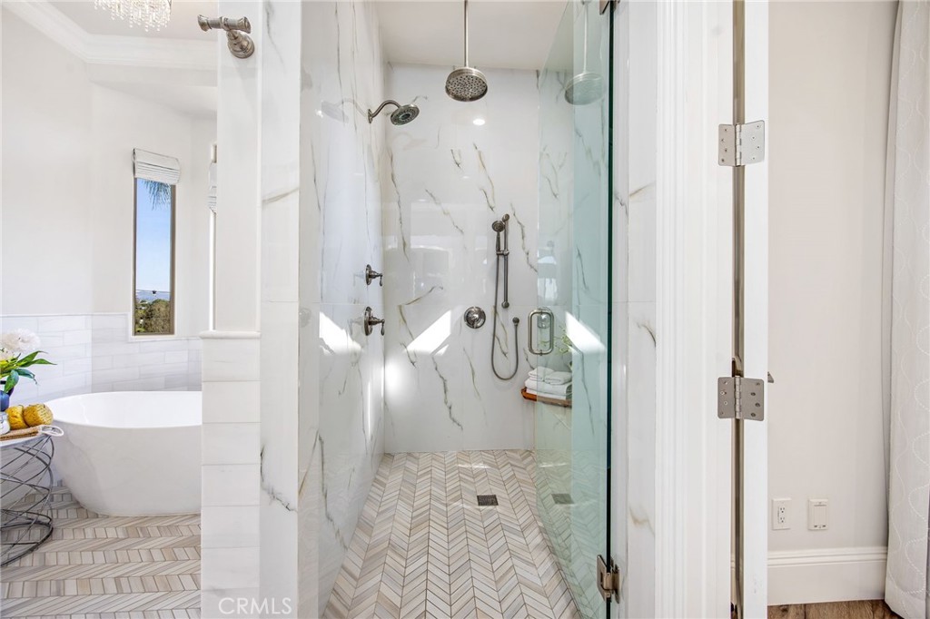 4709 Briana Court Fallbrook, CA 92028 - Photo 29 of 57 a bathroom with a bathtub and shower