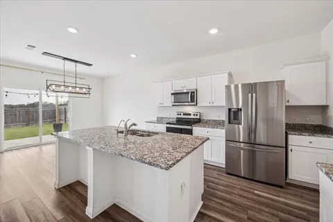 $274,999 | 208 Night Riders Way, Jarrell, TX 76537