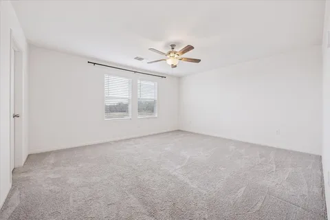 $270,000 | 208 Night Riders Way, Jarrell, TX 76537