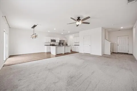 $274,999 | 208 Night Riders Way, Jarrell, TX 76537