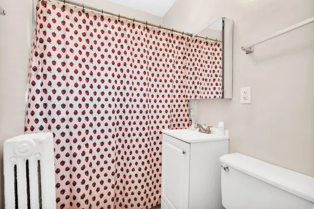 $1,795 | 319 Calendar Avenue, Unit 3D, La Grange, IL 60525