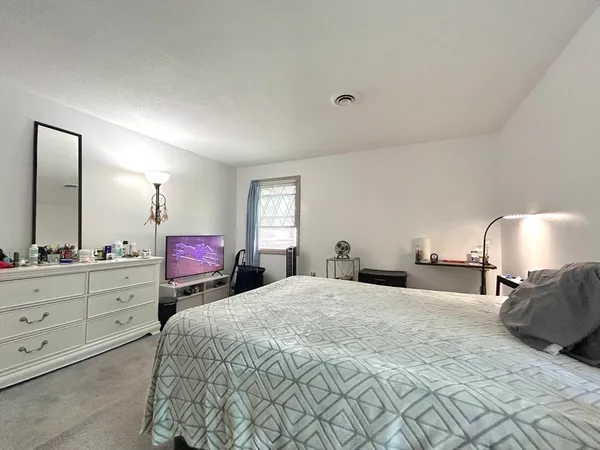 $2,600 | 15 Thompson Drive, Unit 12, Randolph, MA 02368