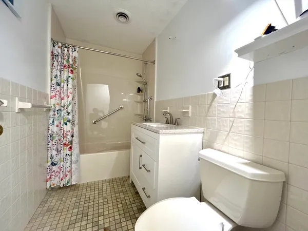 $2,600 | 15 Thompson Drive, Unit 12, Randolph, MA 02368