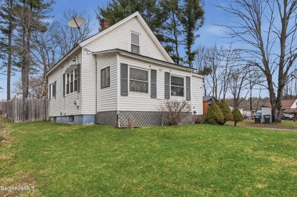 $199,900 | 1286 North Street, Pittsfield, MA 01201
