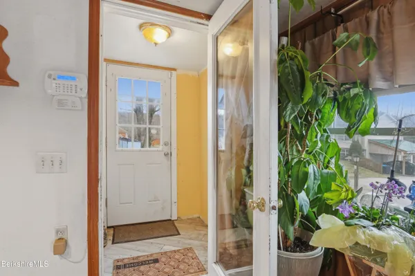 $199,900 | 1286 North Street, Pittsfield, MA 01201