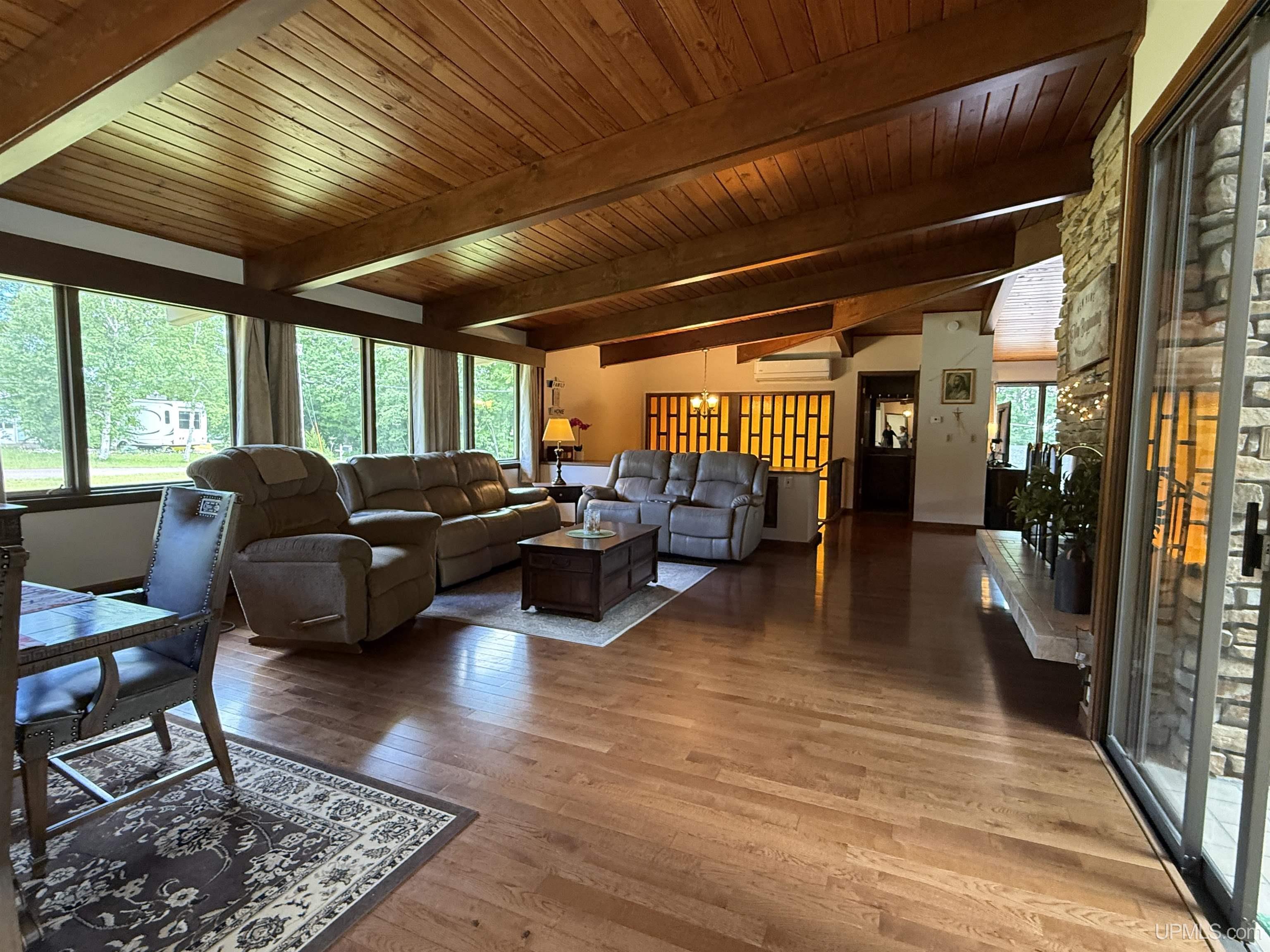 22125 Ridge Road Houghton, MI 49931 - Photo 6 of 80