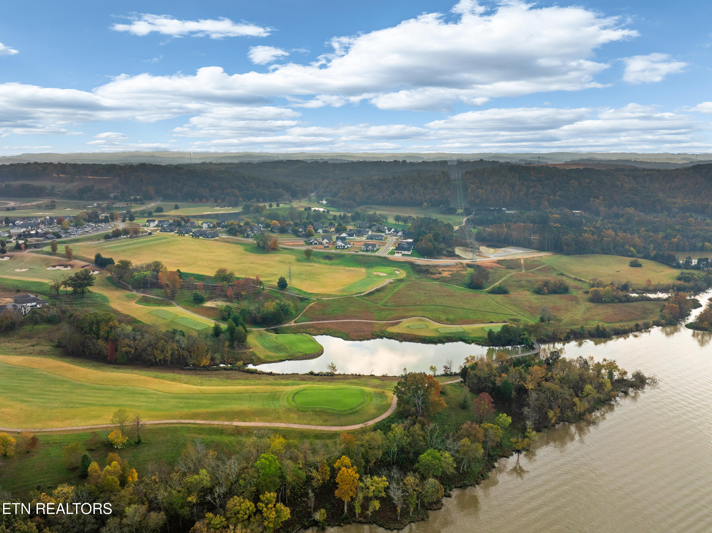 512 Mockingbird Lane Loudon, TN 37774 - Photo 10 of 26 512 mockingbird-09