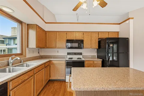 $824,500 | 6 Manzanita, Littleton, CO 80127