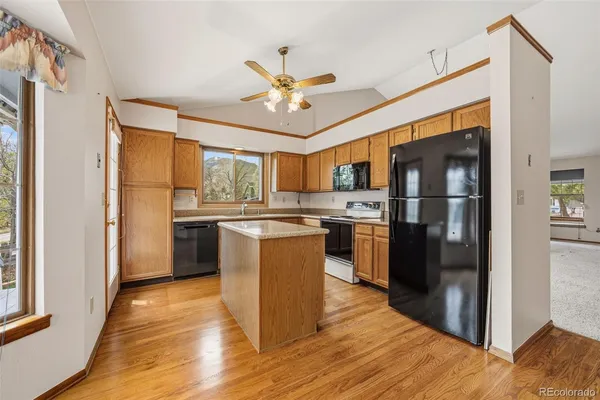 $824,500 | 6 Manzanita, Littleton, CO 80127