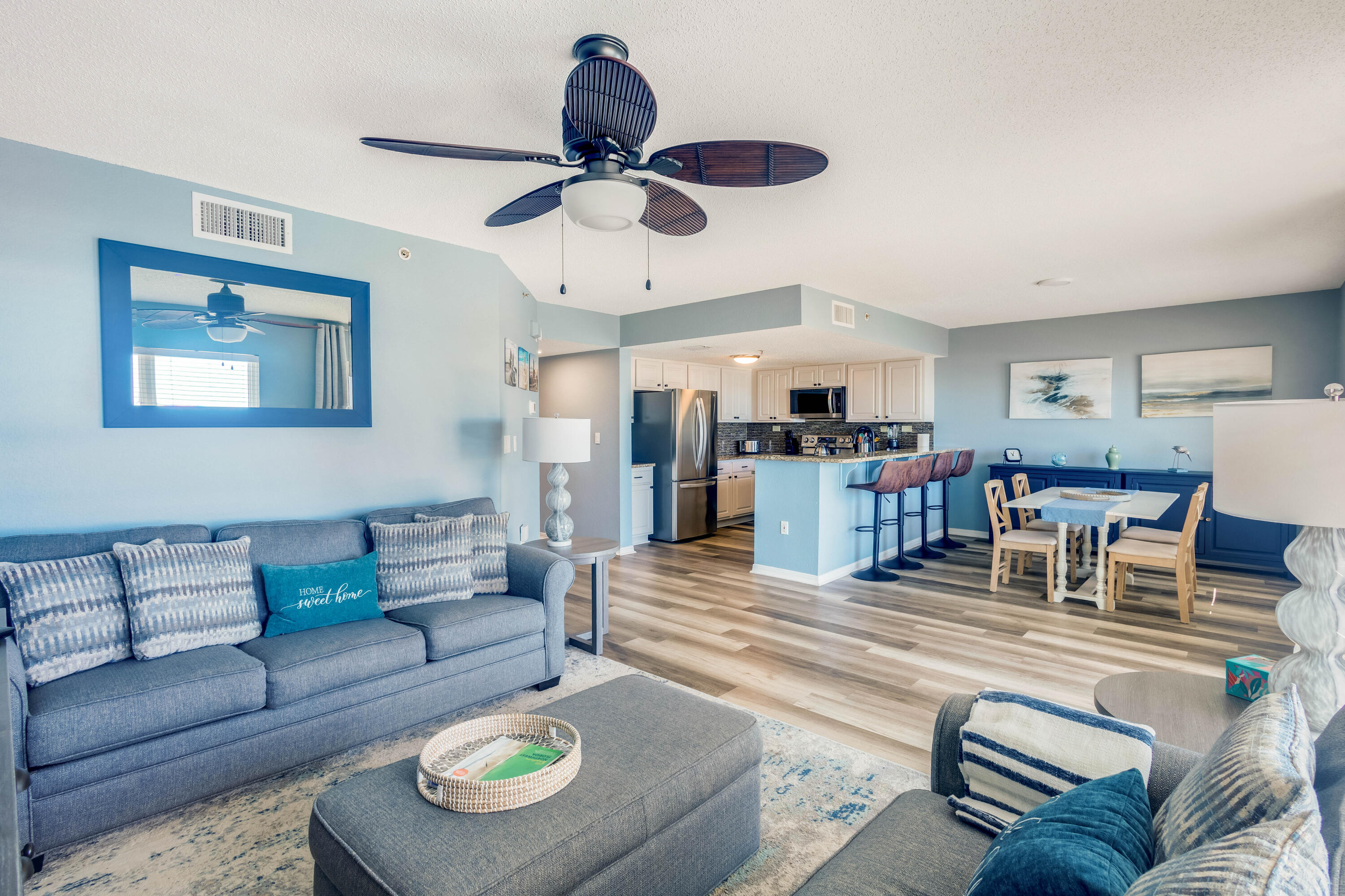 790 Santa Rosa Boulevard, Unit 2008 Fort Walton Beach, FL 32548 - Photo 31 of 33 a living room with furniture and kitchen view