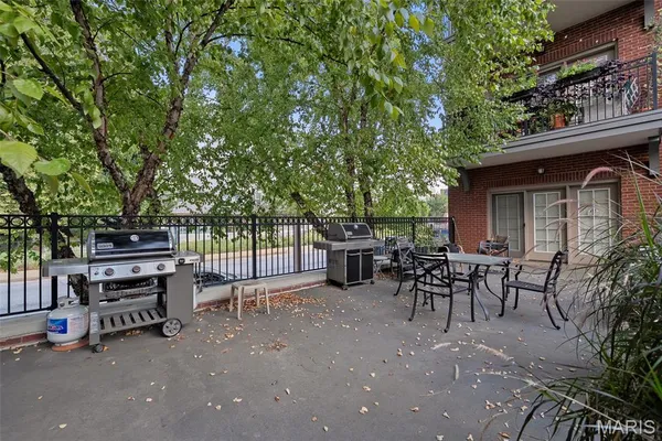 $345,000 | 2211 South Grand Boulevard, Unit 210, St. Louis, MO 63104