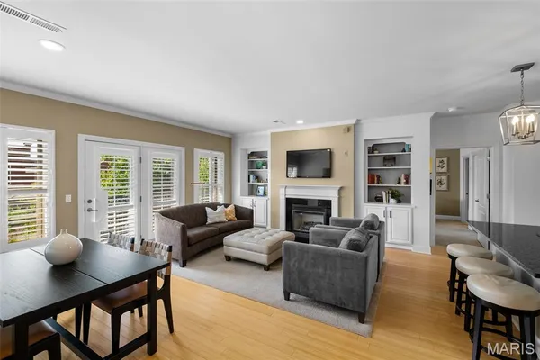 $345,000 | 2211 South Grand Boulevard, Unit 210, St. Louis, MO 63104