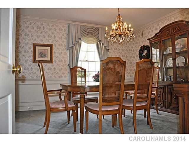 3115 Clarendon Road Charlotte, NC 28211 - Photo 3 of 16 Gallery Image 3