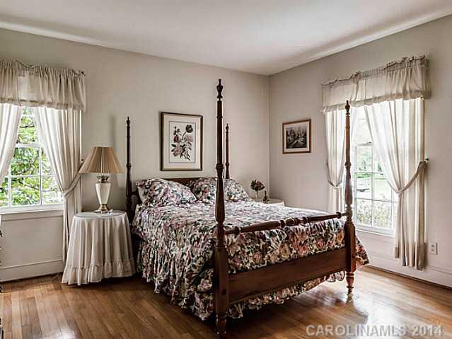 3115 Clarendon Road Charlotte, NC 28211 - Photo 8 of 16 Gallery Image 8