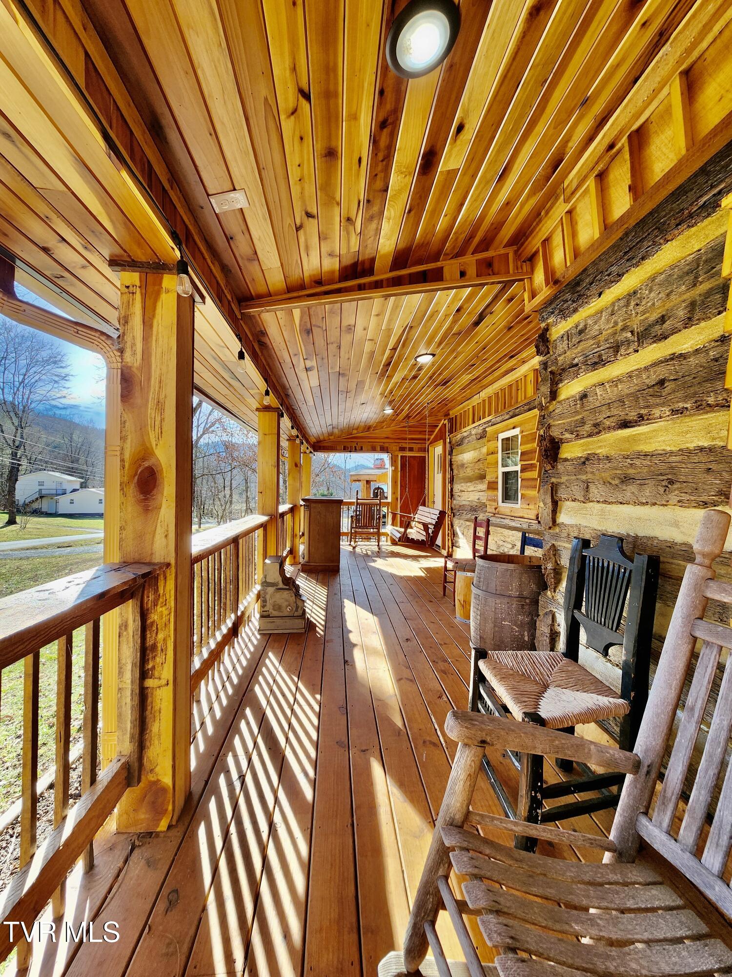 119 Morris Road Erwin, TN 37650 - Photo 18 of 57 IMG_0834