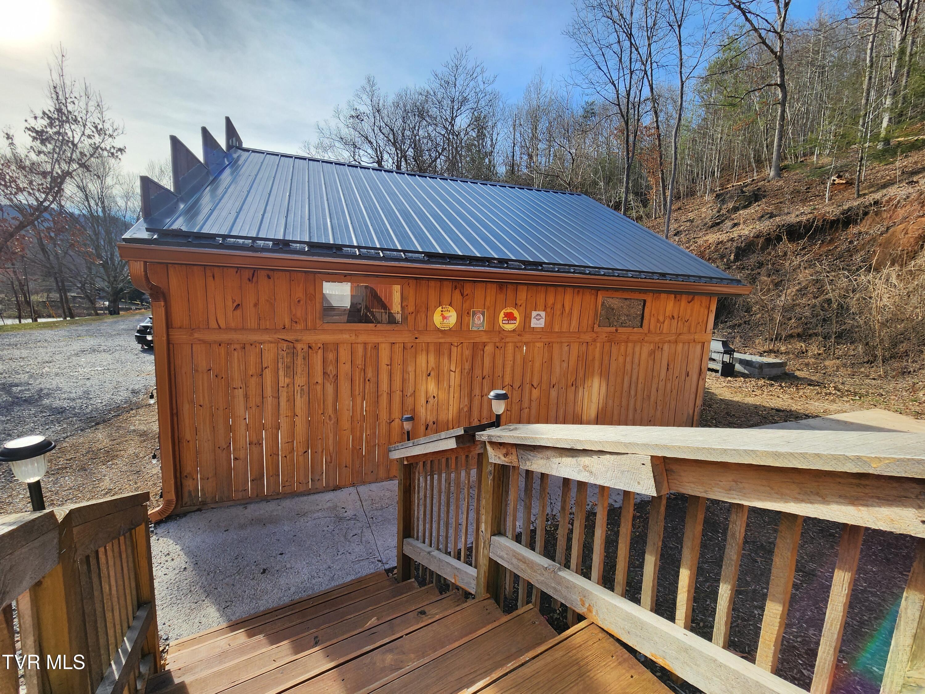 119 Morris Road Erwin, TN 37650 - Photo 20 of 57 IMG_0852