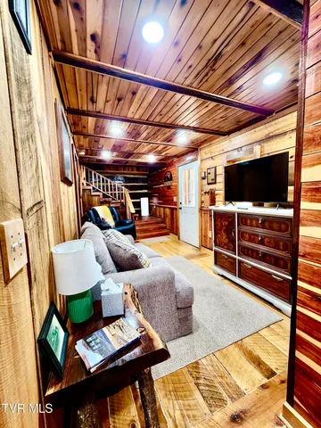 $499,900 | 119 Morris Road, Erwin, TN 37650