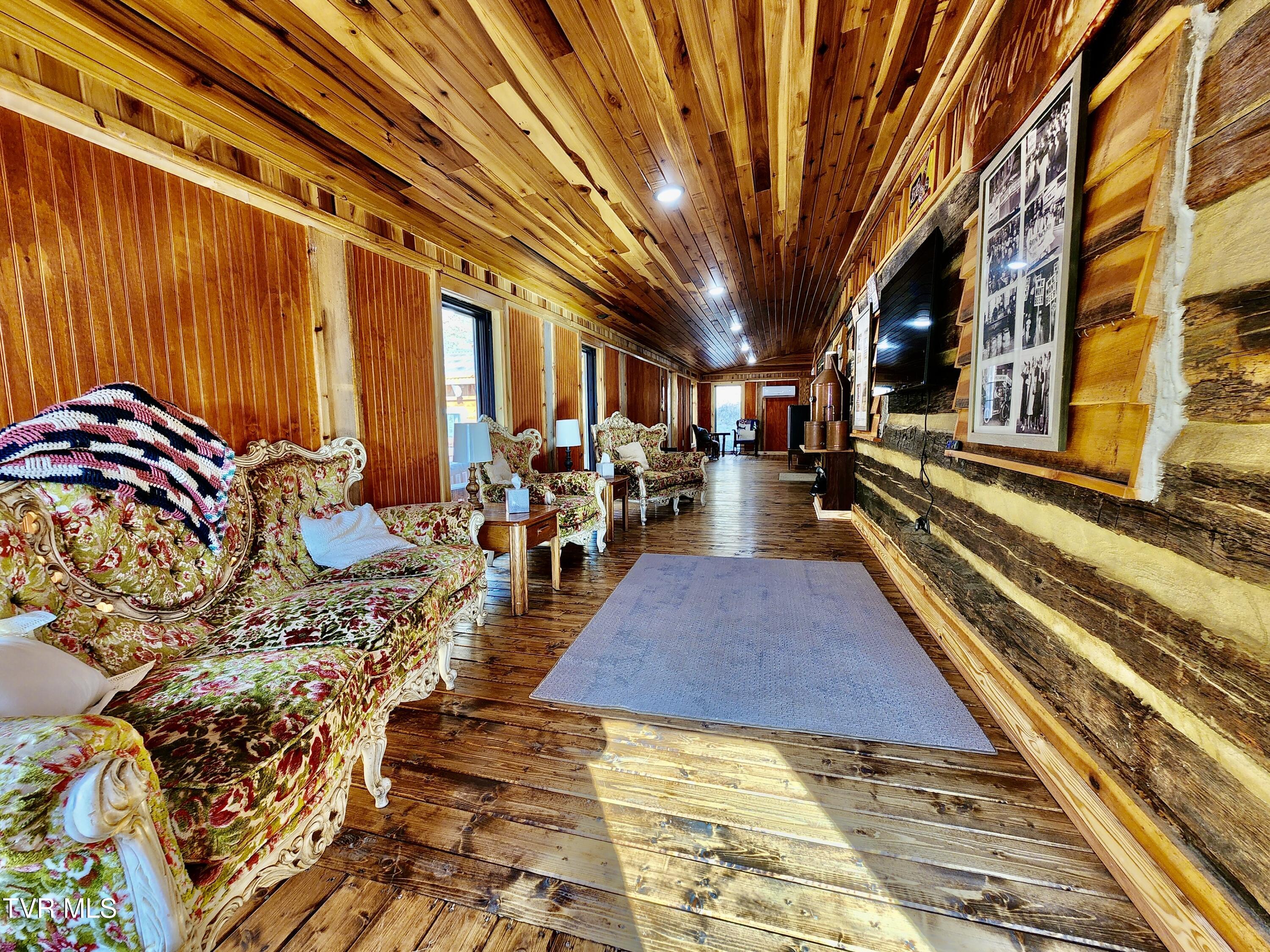 119 Morris Road Erwin, TN 37650 - Photo 33 of 57 IMG_0844