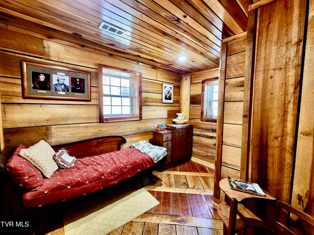 $499,900 | 119 Morris Road, Erwin, TN 37650