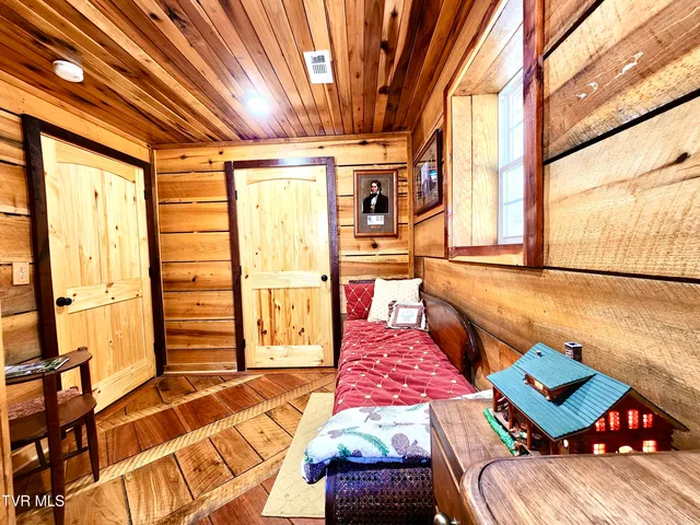 $499,900 | 119 Morris Road, Erwin, TN 37650