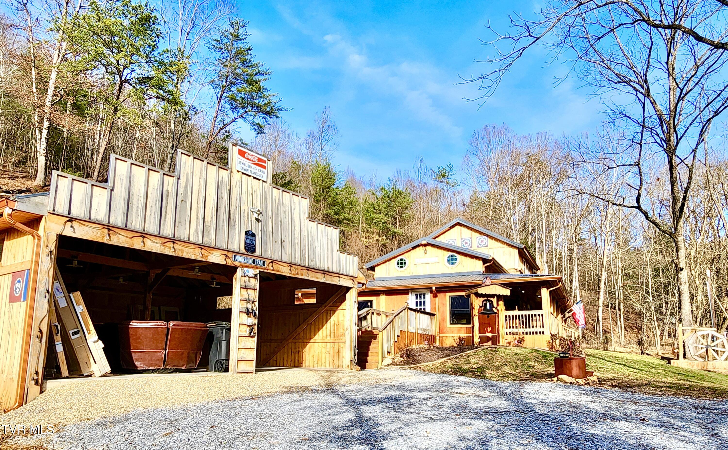 119 Morris Road Erwin, TN 37650 - Photo 8 of 57 IMG_0855