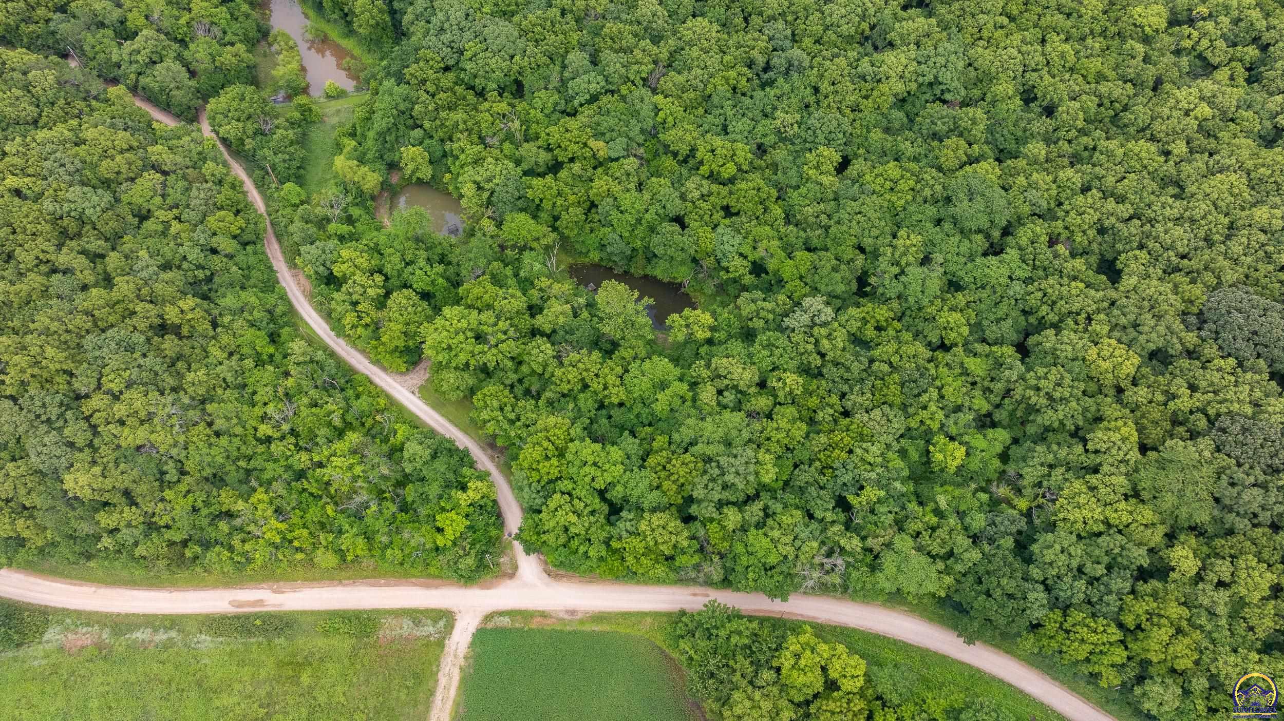 1757 Buck Creek Road Perry, KS 66073 - Photo 10 of 90