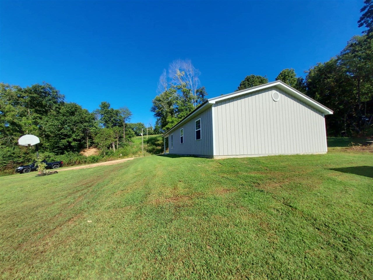 1879 Bridgeport Road Edmonton, KY 42129 - Photo 23 of 36 Gallery Image 23