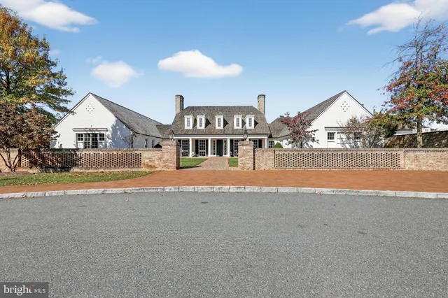 $695,000 | 17292 Turnstone Drive, Dumfries, VA 22026