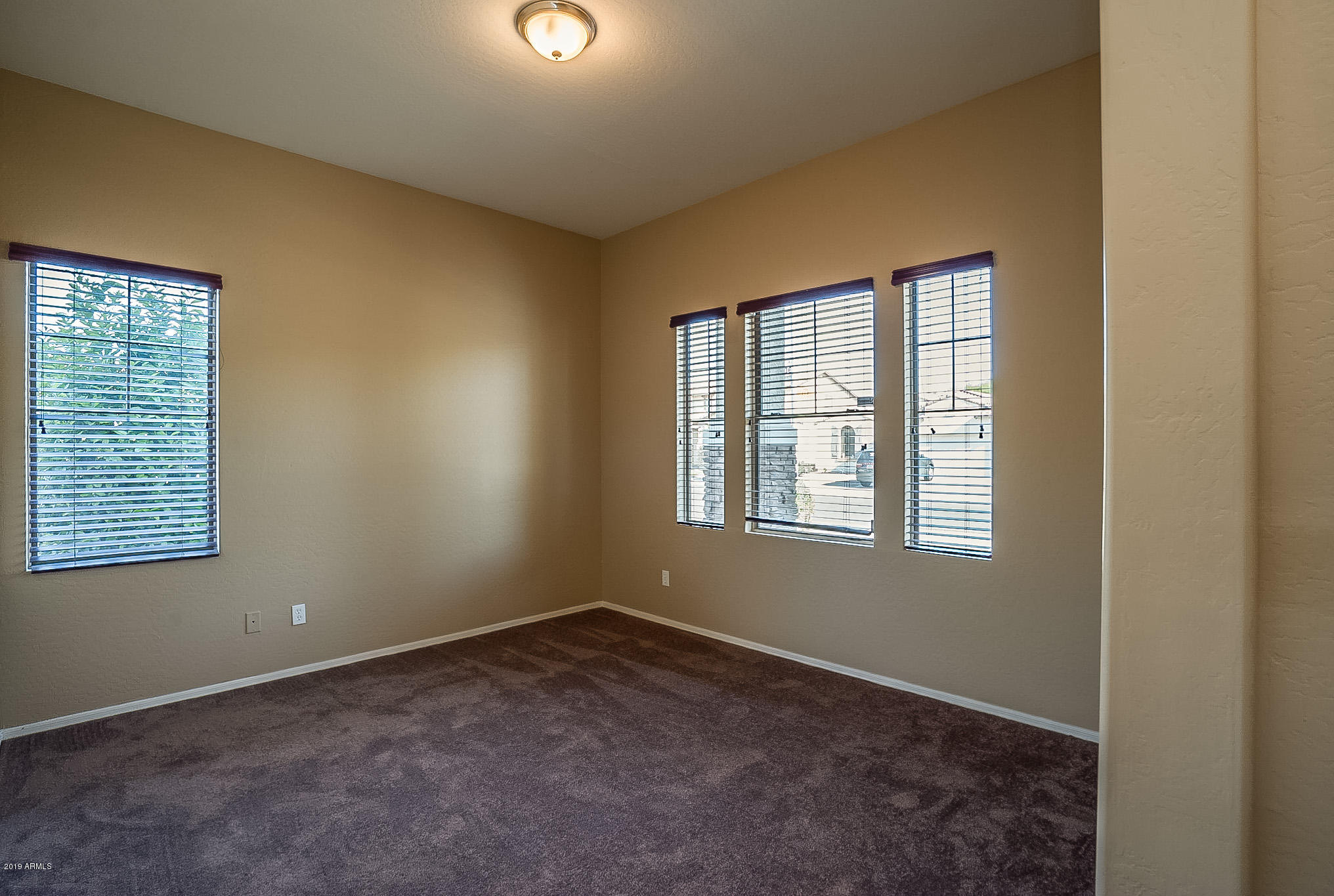 8121 West Riverside Avenue Phoenix, AZ 85043 - Photo 2 of 19 Riverside-9
