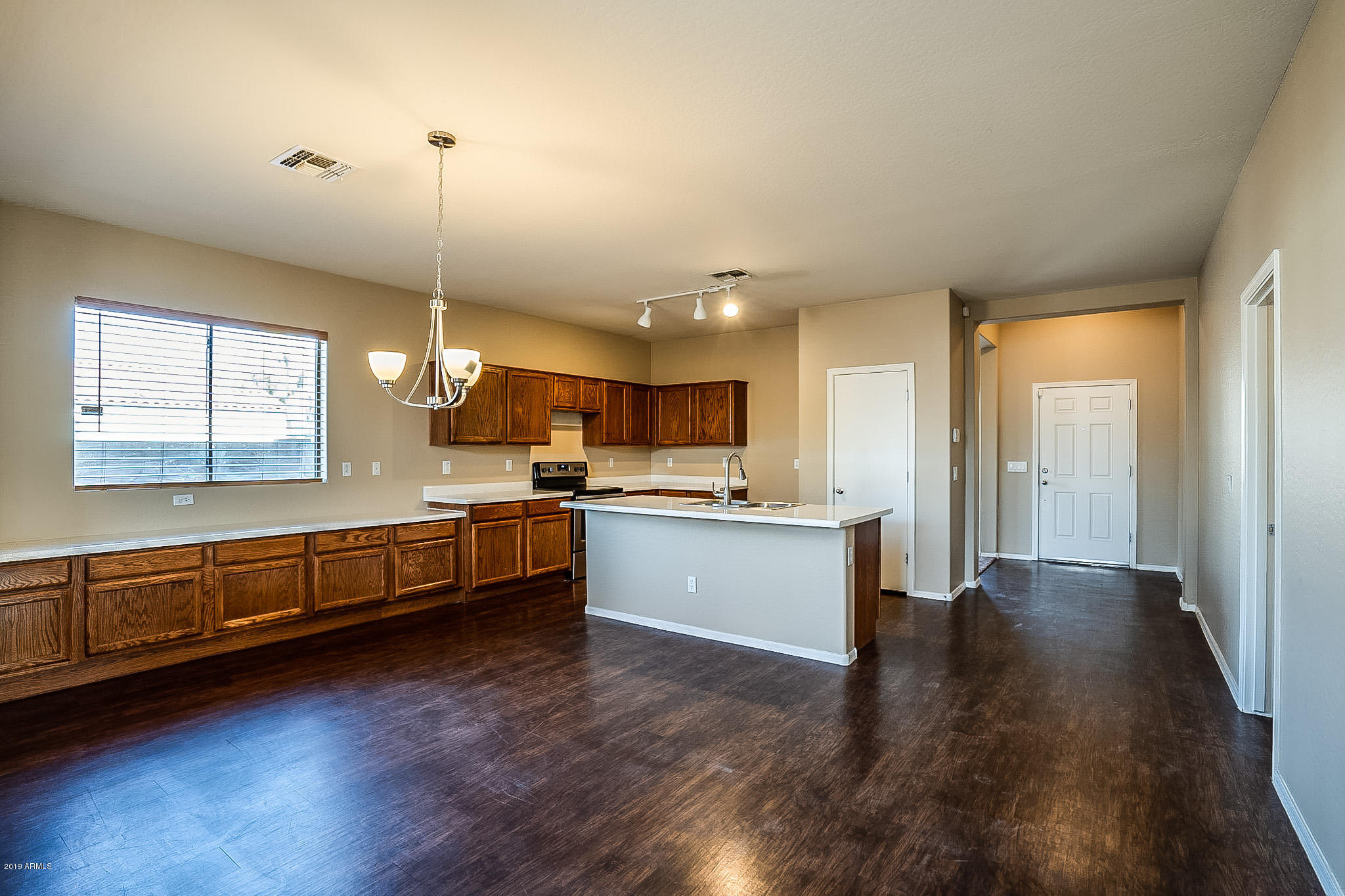 8121 West Riverside Avenue Phoenix, AZ 85043 - Photo 3 of 19 Riverside-15
