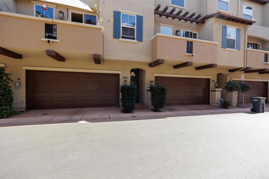 2118 Cosmo Way San Marcos, CA 92078 - Photo 4 of 26