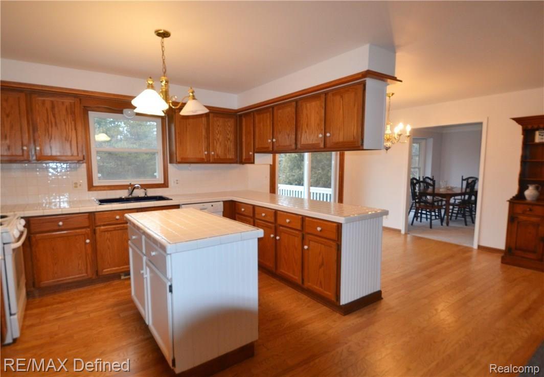 3166 Landview Drive Rochester, MI 48306 - Photo 21 of 66 DSC_0278 (3).JPG