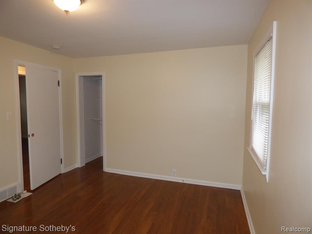 183 Texas Avenue Rochester Hills, MI 48309 - Photo 19 of 34