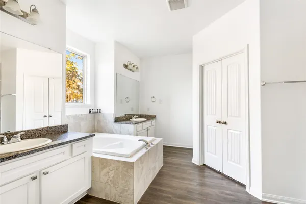 $369,000 | 229 Road 662 Dayton Tx 77535, Dayton, TX 77535